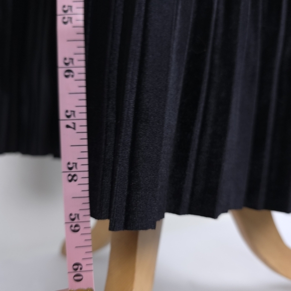 EACH X OTHER Pleated Velvet Cold-shoulder Maxi Dress In Black S - Picture 12 of 14